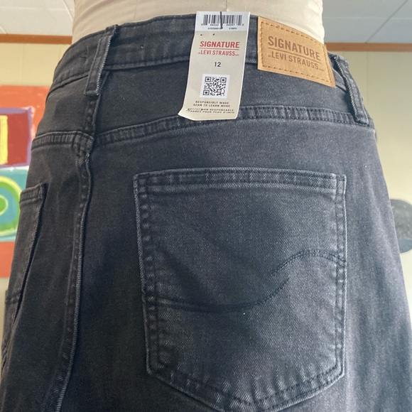 Levi Heritage High rise Crop Flare size 12 NWT faded black - Picture 4 of 10